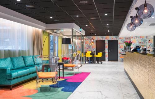 ผับ/เลาจน์, โรงแรมทอน บริกกา (Thon Hotel Brygga) in ตอนซเบิก