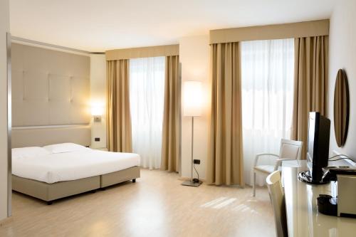 Hotel Mediterraneo Palace