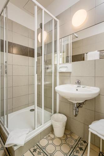 Apartments 39 Wenceslas Square - image 9