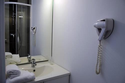 Contact Hotel Le Seino Marin Room Type - Quadruple Room