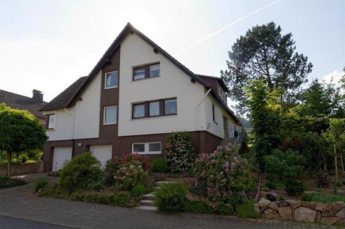 Ferienwohnung Hamelschenburg in เอมเมอร์ทาล