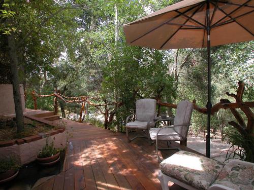 Wikiup Hummingbird Hotel - image 3
