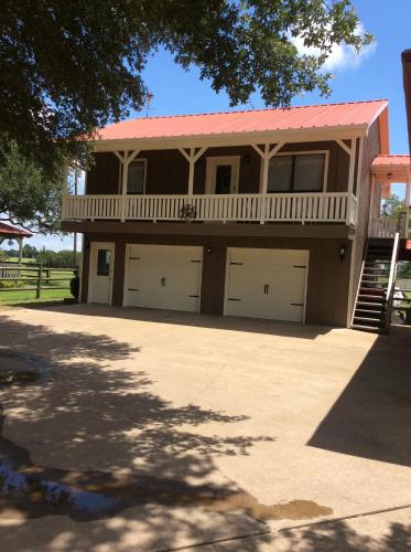 The Carriage House of Canton - Apartment