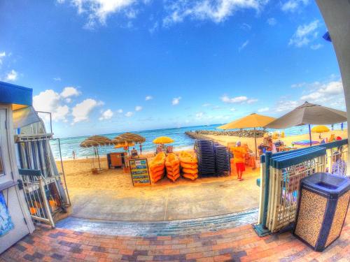 Waikiki Shore 515 Beachfront & Upgrade