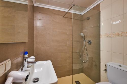 Hotel More Hotel Moré is conveniently located in the popular Alcudia area. The hotel offers a wide range of amenities and perks to ensure you have a great time. Service-minded staff will welcome and guide you a