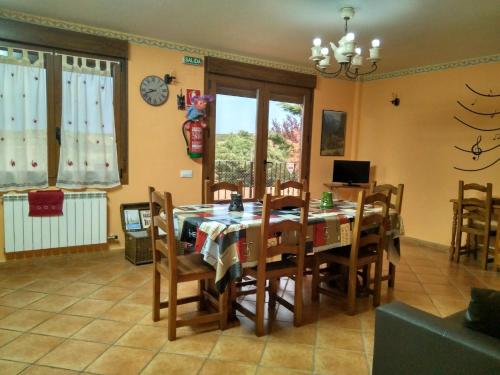 Koplietošanas atpūtas telpa ar TV, Vivienda Turística San Martín (Vivienda Turistica San Martin) in Sotés