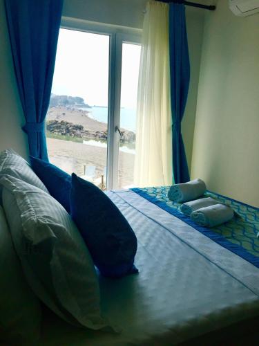 LIVADI OTEL