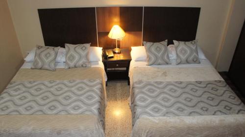 Urdesa Suites Hotel - image 5