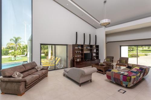 Shared lounge/TV area, Family Country House in Estoi