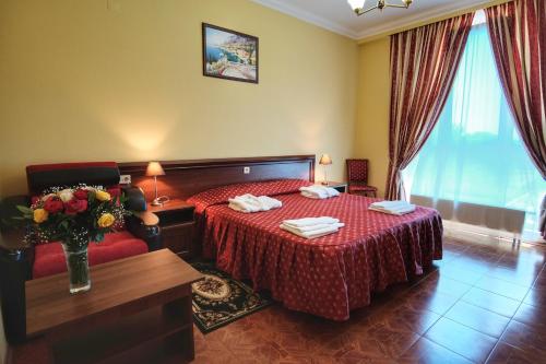 Oasis Hotel The 3-star Oasis Hotel offers comfort and convenience whether youre on business or holiday in Sochi. Offering a variety of facilities and services, the hotel provides all you need for a good nights 