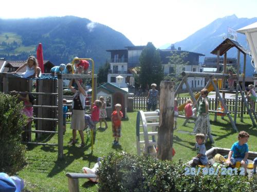Hotel-Pension Sonneck - image 13