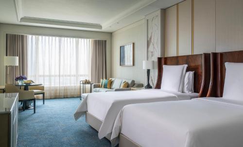 Four Seasons Hotel Macao, Cotai Strip - image 10
