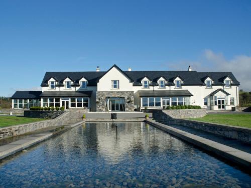 . Westport Country Lodge Hotel