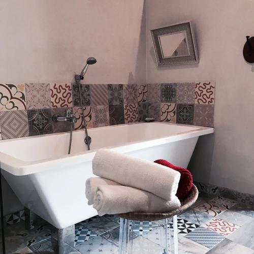 Hostal Sant Roc in San Pedro De Vilamajor