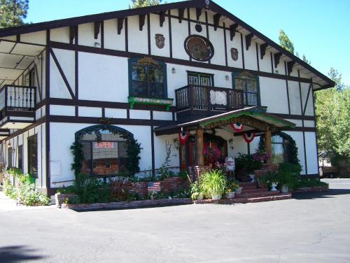 Вход, Black Forest Lodge in Биг Бэар Лейк (Калифорния)