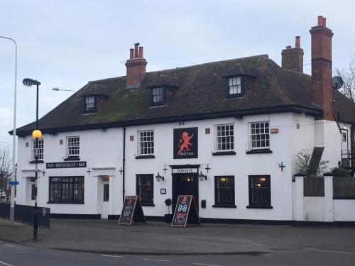 The Red Lion - Accommodation - Hythe