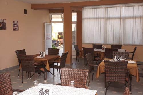 مطعم, Bed & Breakfast Delikates in جيفجيليجا