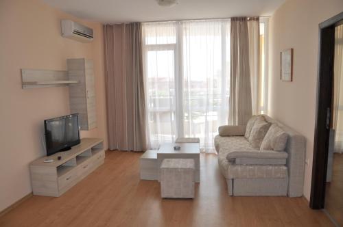 LUXOR Apartments - image 7