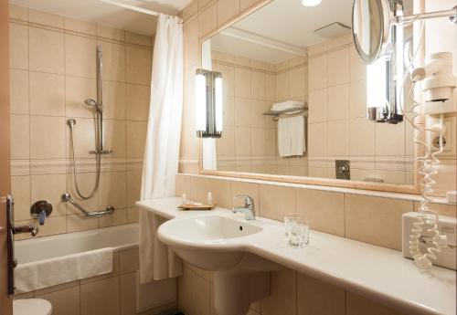 Vitalmed Hotel Sárvár - image 3