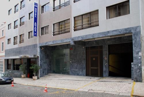호텔 안주스 - 출입구