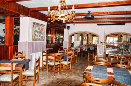 Hostal Isabel - image 9