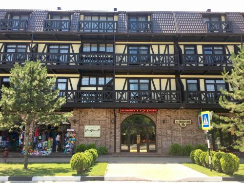 Chalet Provence Hotel