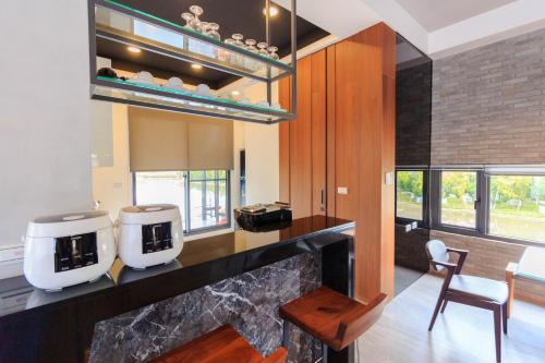 Kitchen, Sunlight Mound in Yuanshan Township