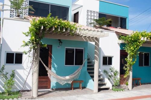 

Chales Acquamarine