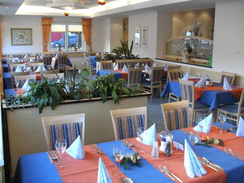 Hotel-Pension Sonneck - image 10