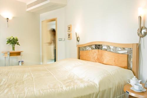 Hotel Set - image 2