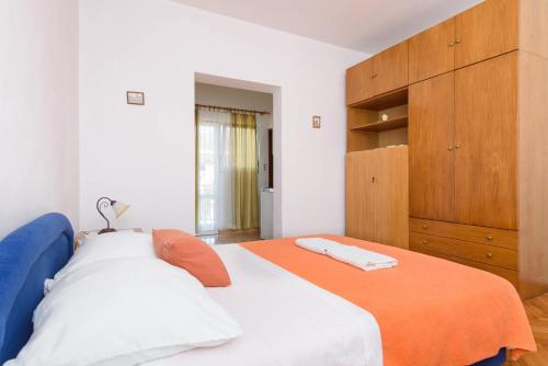  Apartments Anka in Marina
