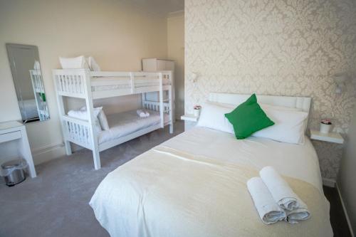 The Mount Rooms - image 4