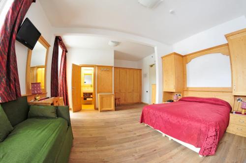 Hotel Regina - main image