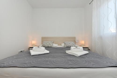 Crowonder Luxury Vir - image 9