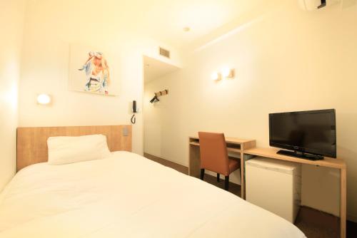 HOTEL PLUMM (ホテル プラム)モデレート　セミダブルルーム　禁煙