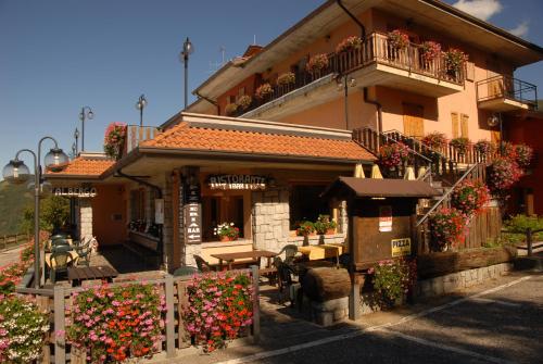  Albergo Legazzuolo Montecampione, Artogne bei Malga Alta