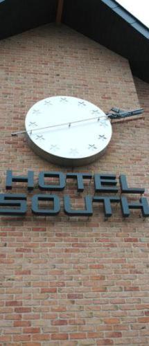 Eingang, Hotel South Charleroi Airport near Flughafen Brüssel Charleroi