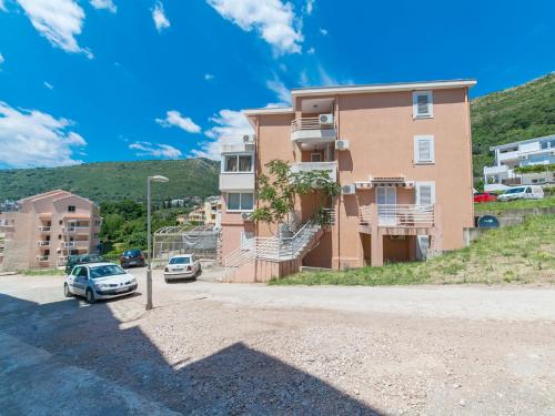Apartments NICE - image 2