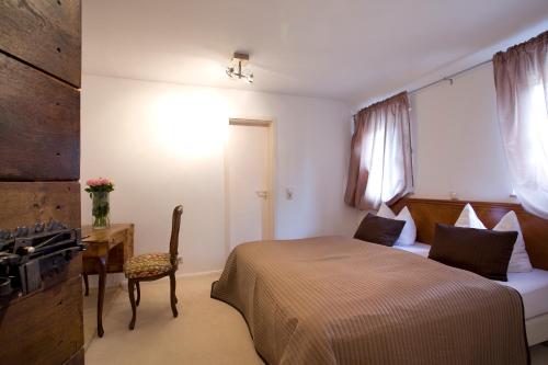 Hotel Traube nähe Messe Stuttgart – Stuttgart, LA