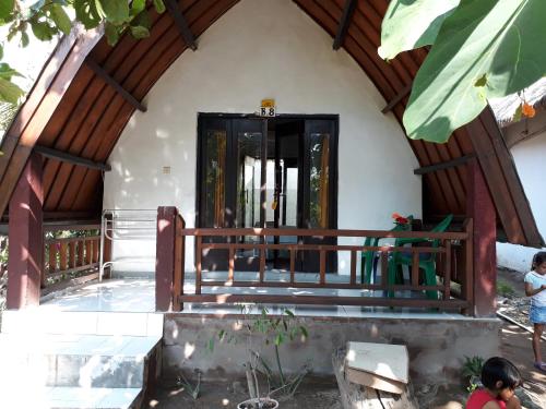 Ozi Matahari Bungalow