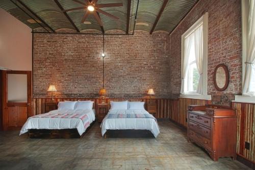 Inn at the Old Jail - image 6