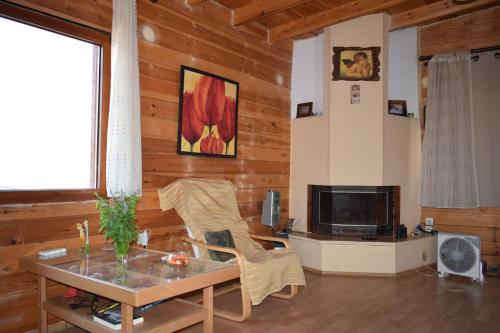 Ioannis Holiday Home, Ferienwohnung in Áno Valsamóneron