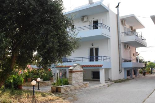 Lydia Rooms & Studios chambre d'hôte Ichthyotrofeíon Tsoukalió