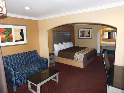 Regency Inn & Suites Beaumont