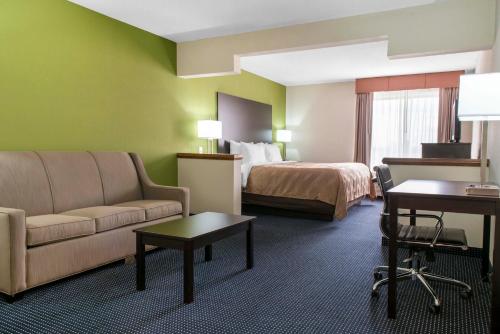 Quality Inn & Suites Anderson I-69 - image 23