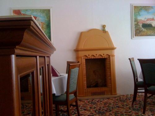 Hotel Line - image 7