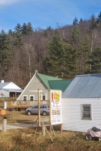 No View Farm - image 3