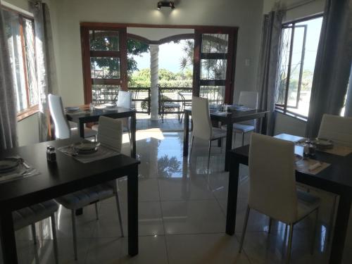 Restaurante, Villa Tropicana - South Africa in Margate