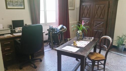 ล็อบบี้, Le Mas d'Icard in คาเวล์ลง