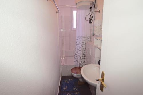 Apartment Ostendplatz - image 11